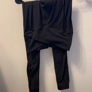 American Eagle criss cross leggings